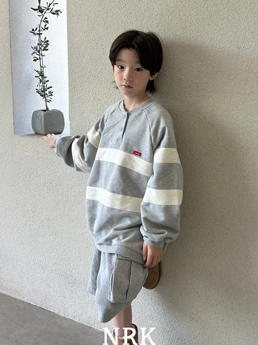 Tape Sweatshirt Tape Sweatshirt