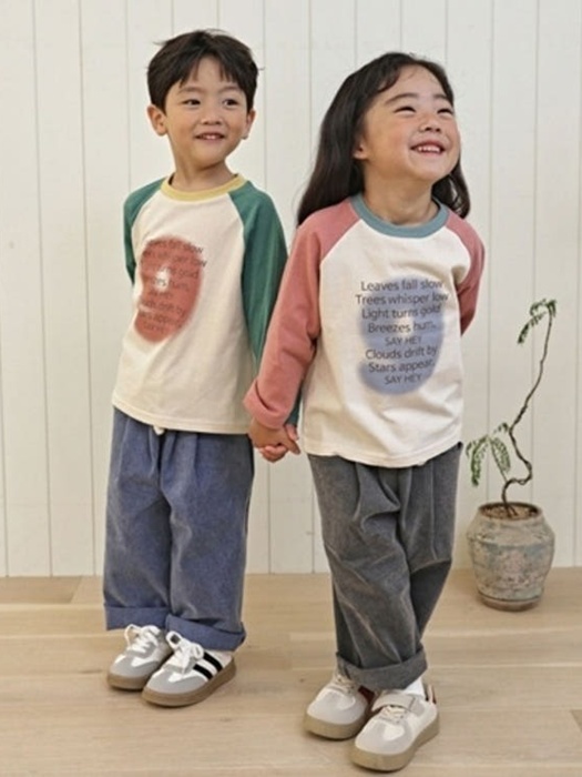 9 Raglan Tee