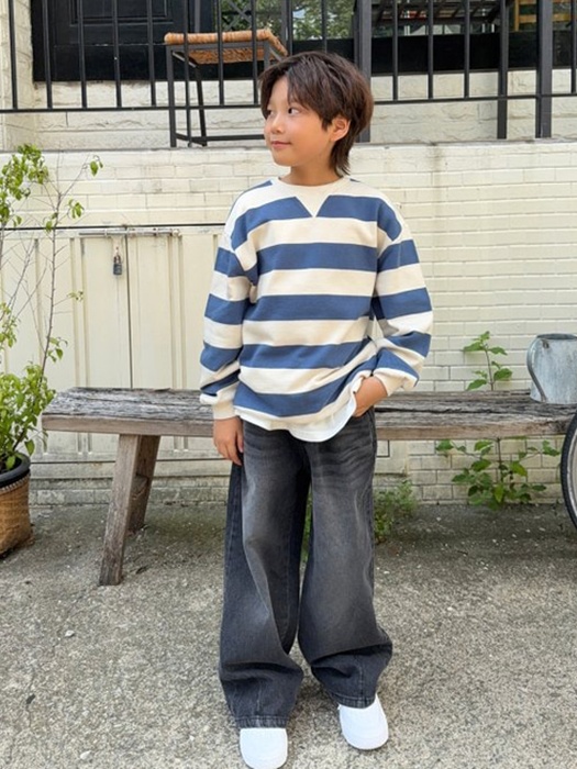 Curved Denim Pants