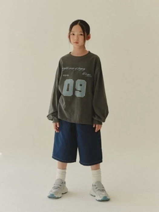 Nine Long Tee