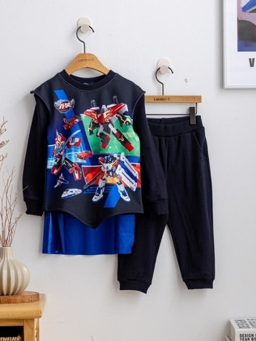 Carbot Armor Cloak Tee Carbot Armor Cloak Tee