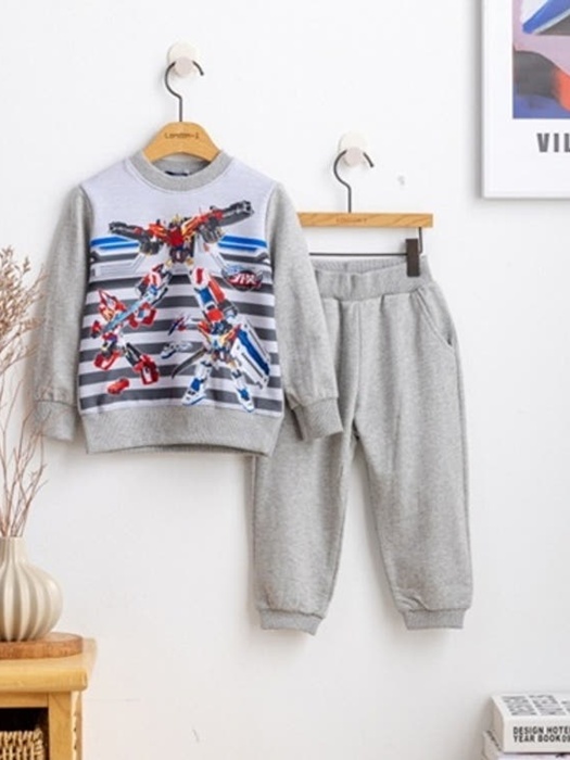 Carbot Trio Sweatshirt Carbot Trio Sweatshirt