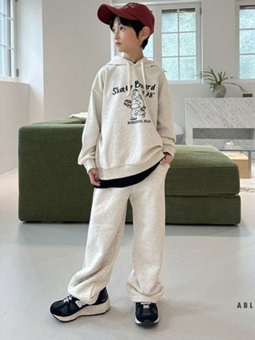 Board Bear Hoodie Sweatshirt Board Bear Hoodie Sweatshirt