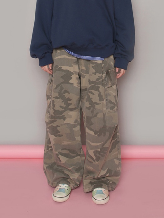 Hello Camo Pants