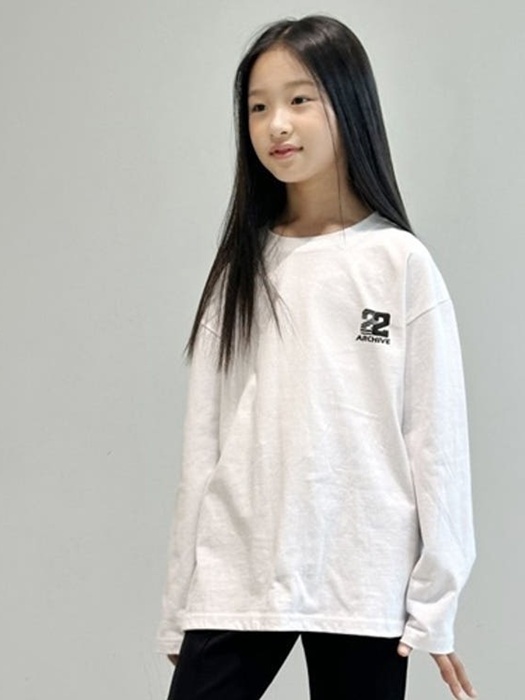 22 Basic Tee