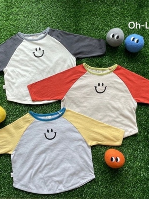 Smile Raglan Tee
