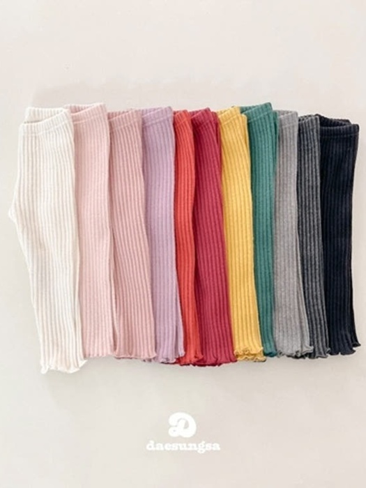 Peach Ribbed Slim Leggings Peach Ribbed Slim Leggings