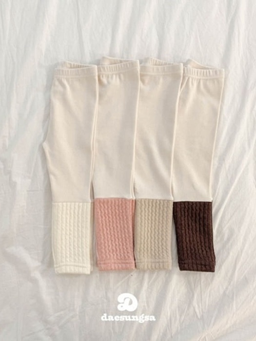 Peach Ribbed Two-Tone Leggings Peach Ribbed Two-Tone Leggings