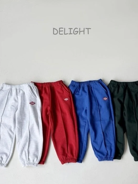 Diamond Pintuck Jogger Pants (Adult)