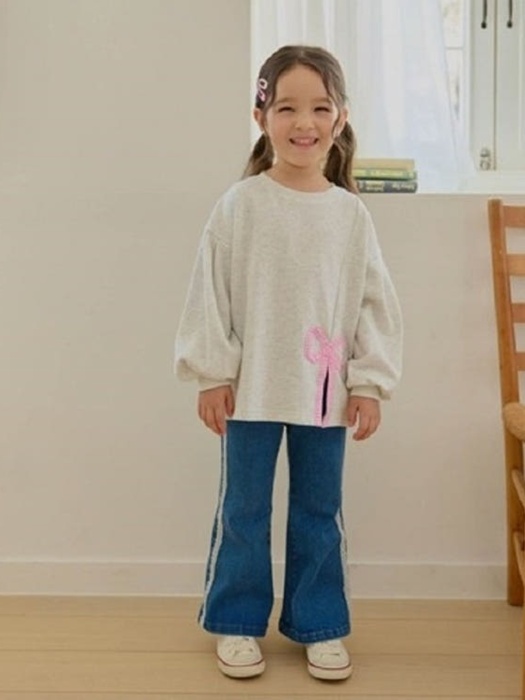 Evenie Ribbon Sweatshirt