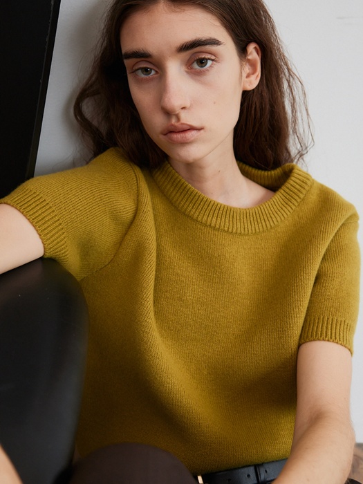 Cashmere Half Sleeved Knit Top Cashmere Half Sleeved Knit Top