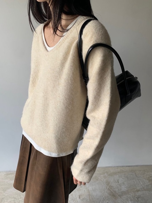 Port V-neck Knit Pullover Port V-neck Knit Pullover