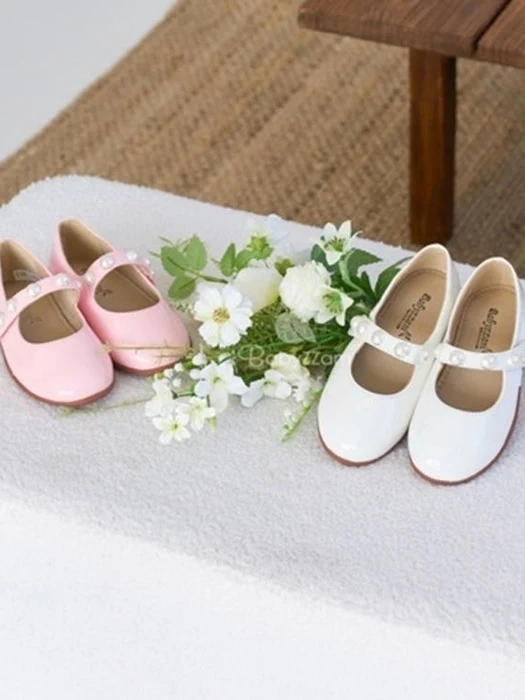 Y908 Five Pearls Flats Y908 Five Pearls Flats