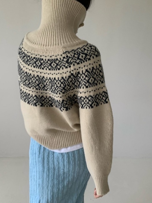 Snow Flower Zip-up Knit Cardigan Snow Flower Zip-up Knit Cardigan