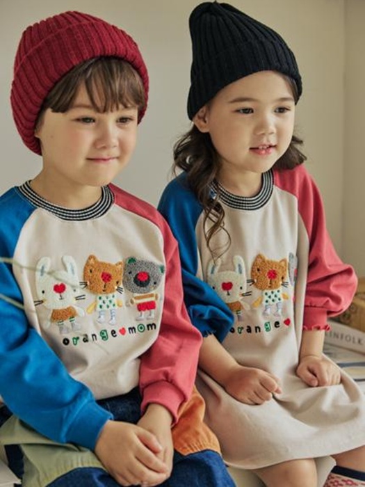 Buckle Animal Raglan Tee