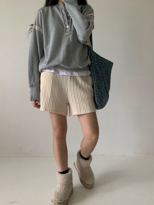 Button Pullover Button Pullover