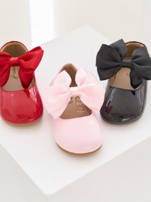 BB433 Satin Enamel Flats BB433 Satin Enamel Flats