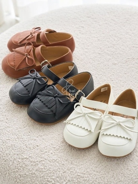 A063 Mustache Ribbon Loafer