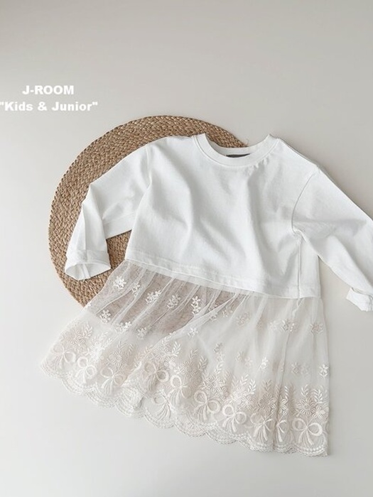 Punching Lace Long Tee