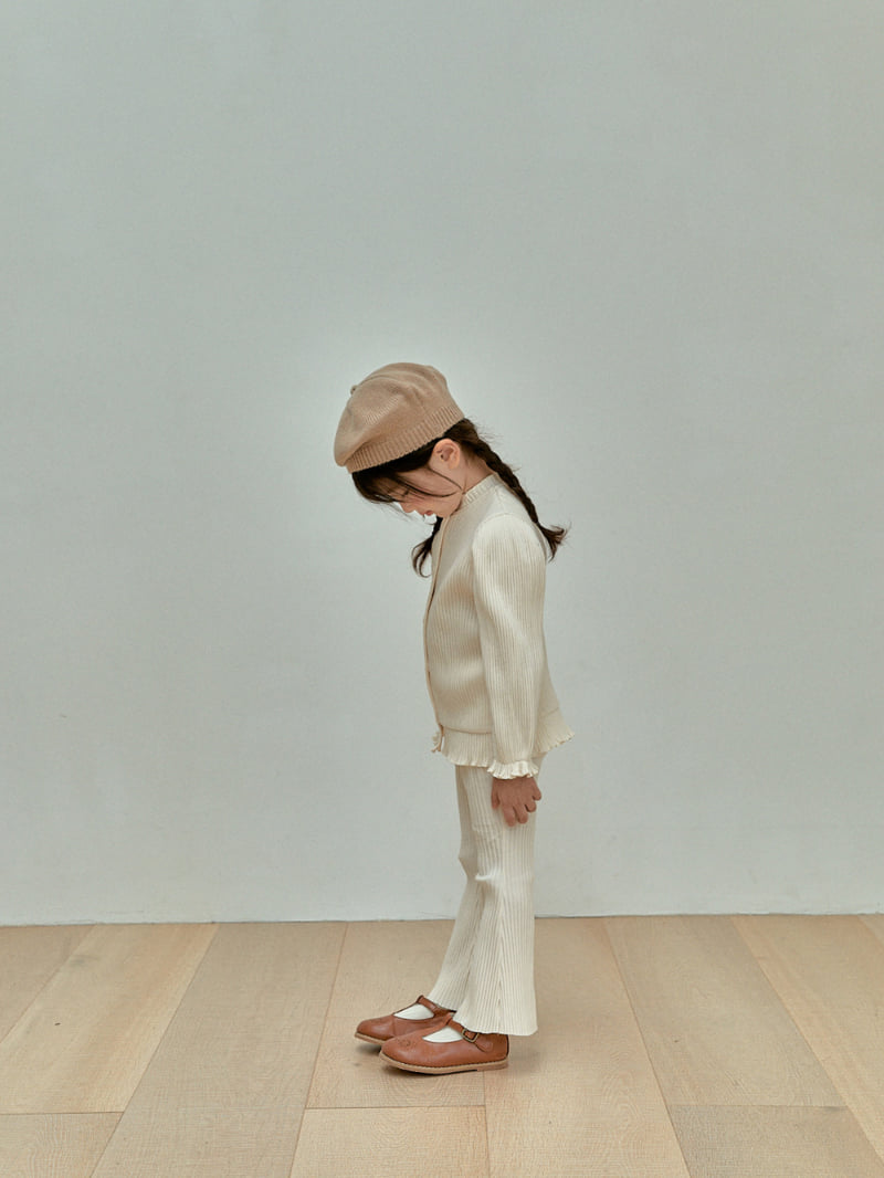 A-Market - Korean Children Fashion - #prettylittlegirls - Ribbed Bootcut Leggings - 4