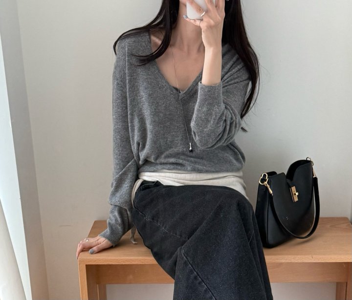 Amygrace - Korean Women Fashion - #momslook - Deep V-neck Knit Pullover - 10