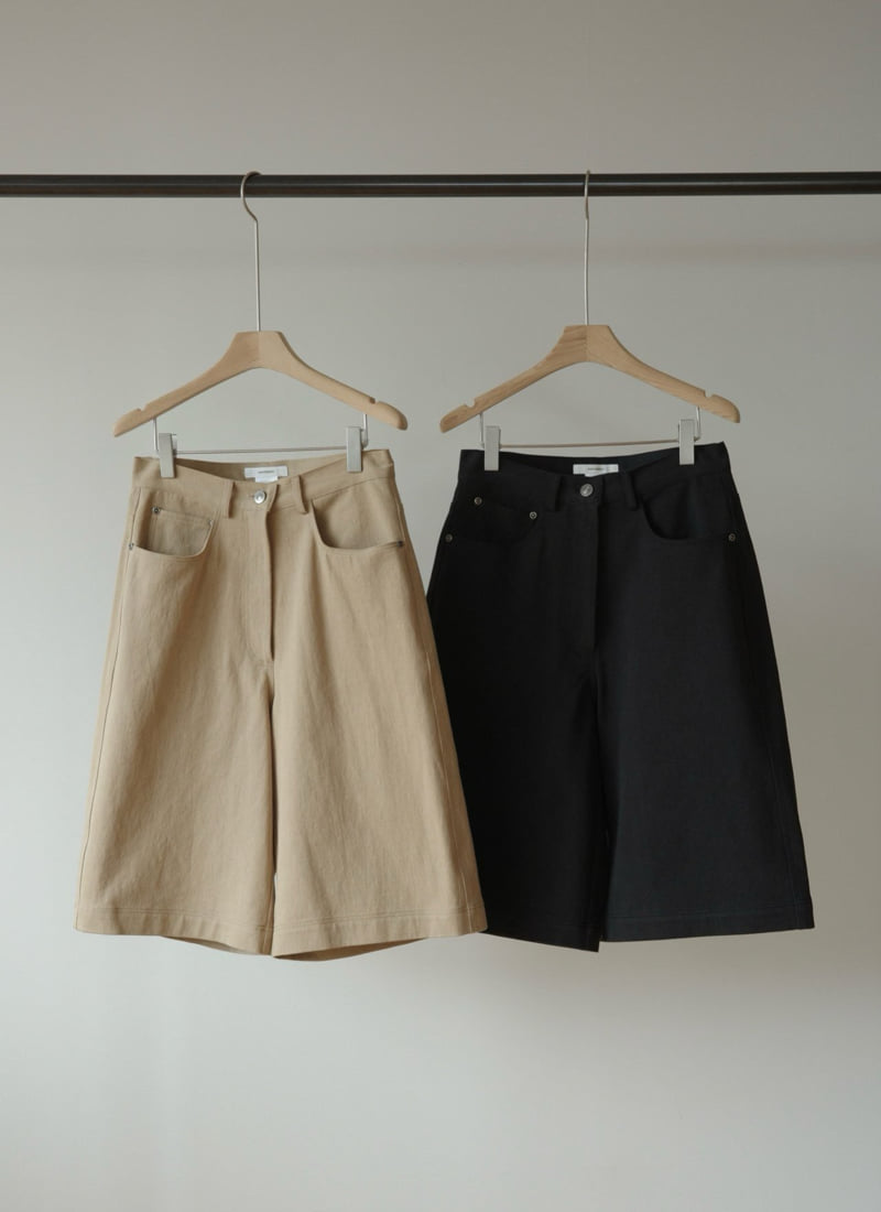 Amygrace - Korean Women Fashion - #momslook - Bermuda Cotton Pants - 12