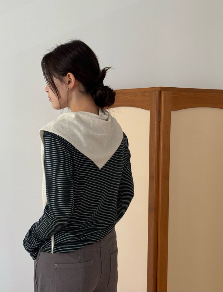 Amygrace - Korean Women Fashion - #romanticstyle - Prince Cashmere Triangle Muffler - 5