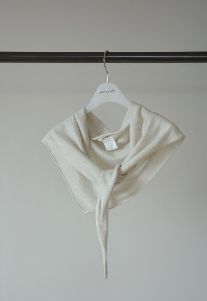Amygrace - Korean Women Fashion - #vintageinspired - Prince Cashmere Triangle Muffler