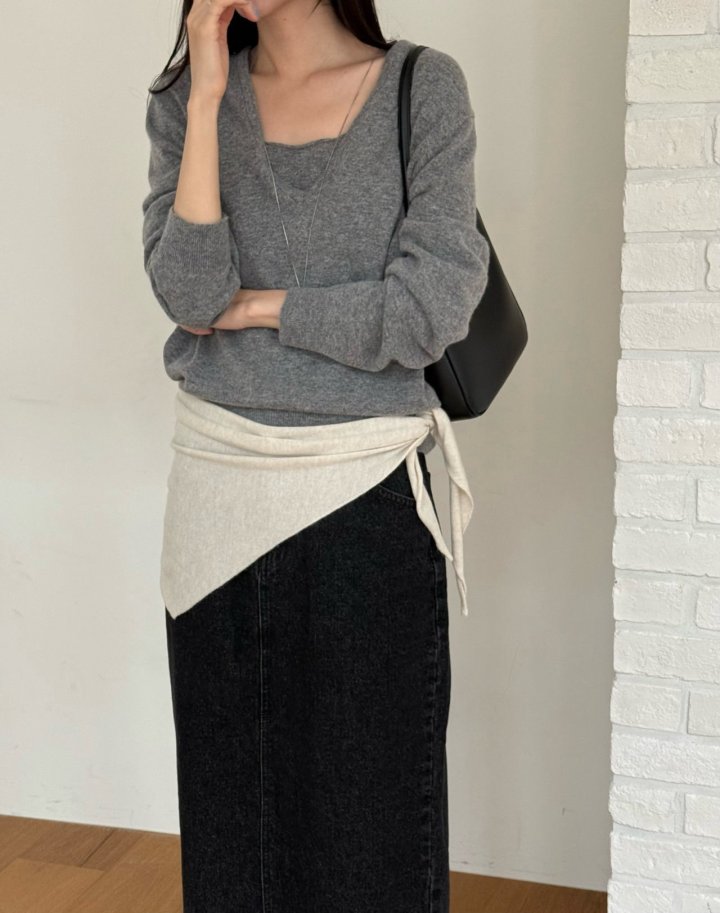 Amygrace - Korean Women Fashion - #womensfashion - Deep V-neck Knit Pullover - 9