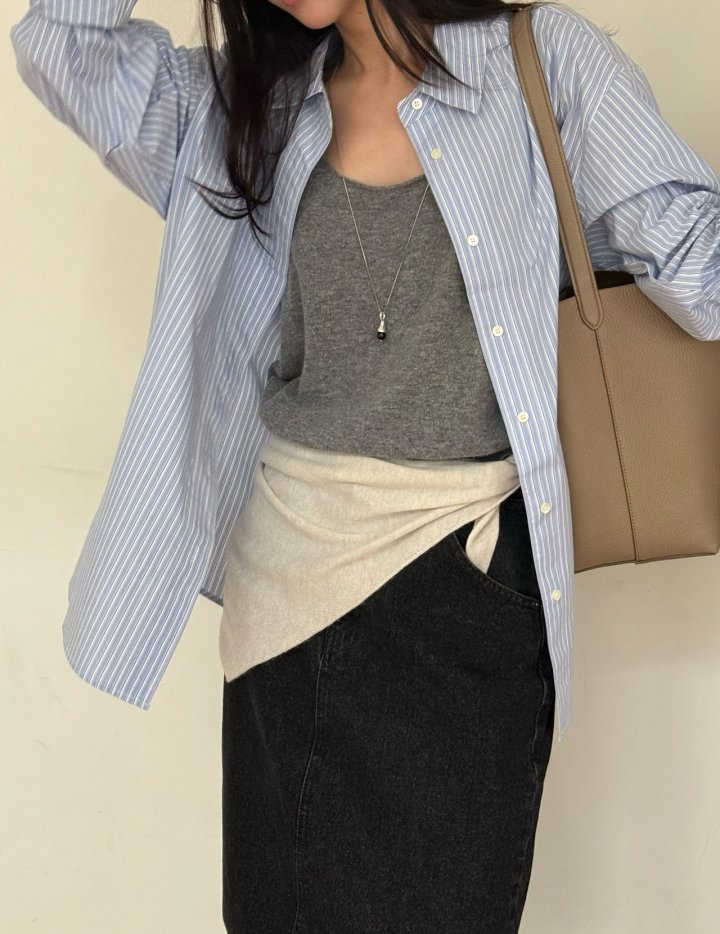 Amygrace - Korean Women Fashion - #womensfashion - Deep Knit Sleeveless Top - 8
