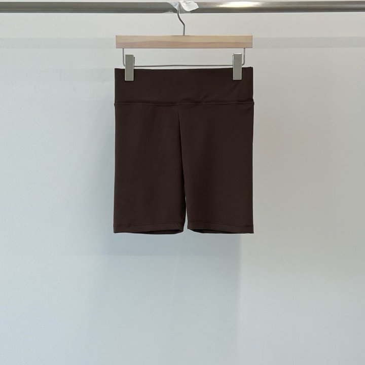 Another Avenue - Korean Women Fashion - #thelittlethings - Fit Short Leggings - 4