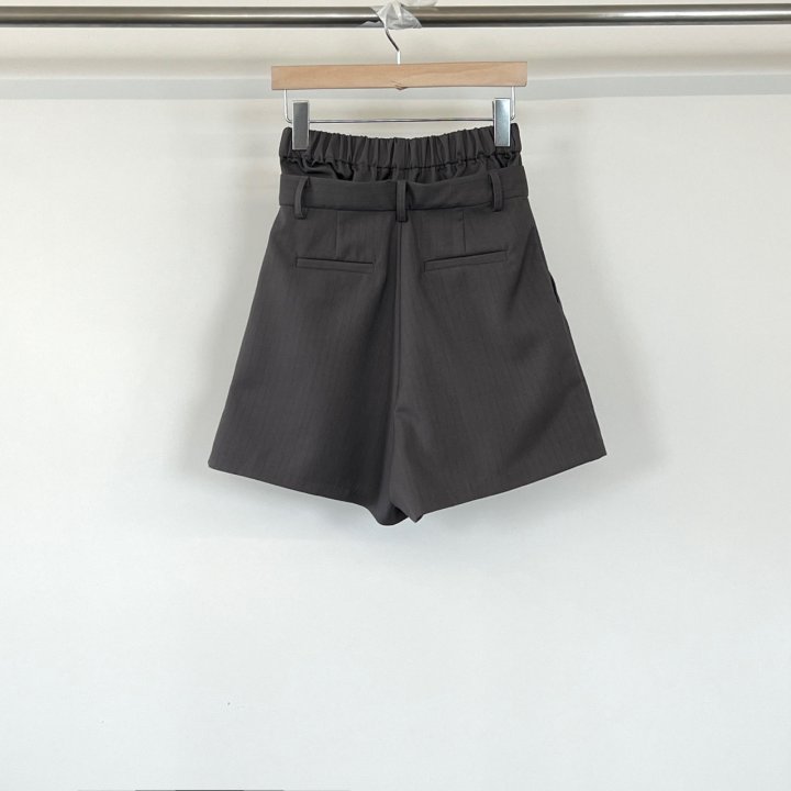 Another Avenue - Korean Women Fashion - #restrostyle - U Pintuck Half Pants - 8