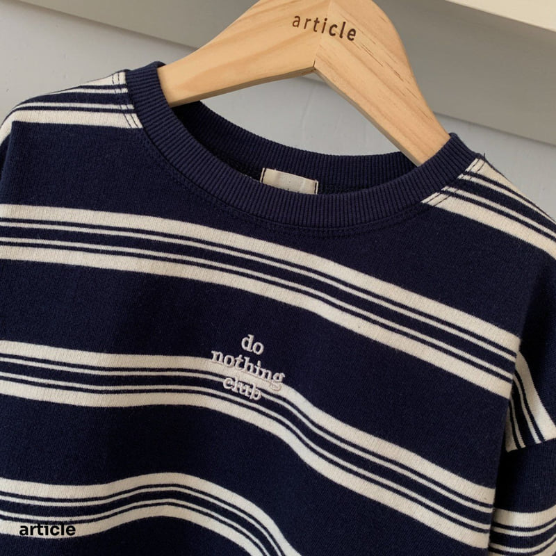 Article - Korean Children Fashion - #toddlerclothing - Club Embroidered Box Tee - 3
