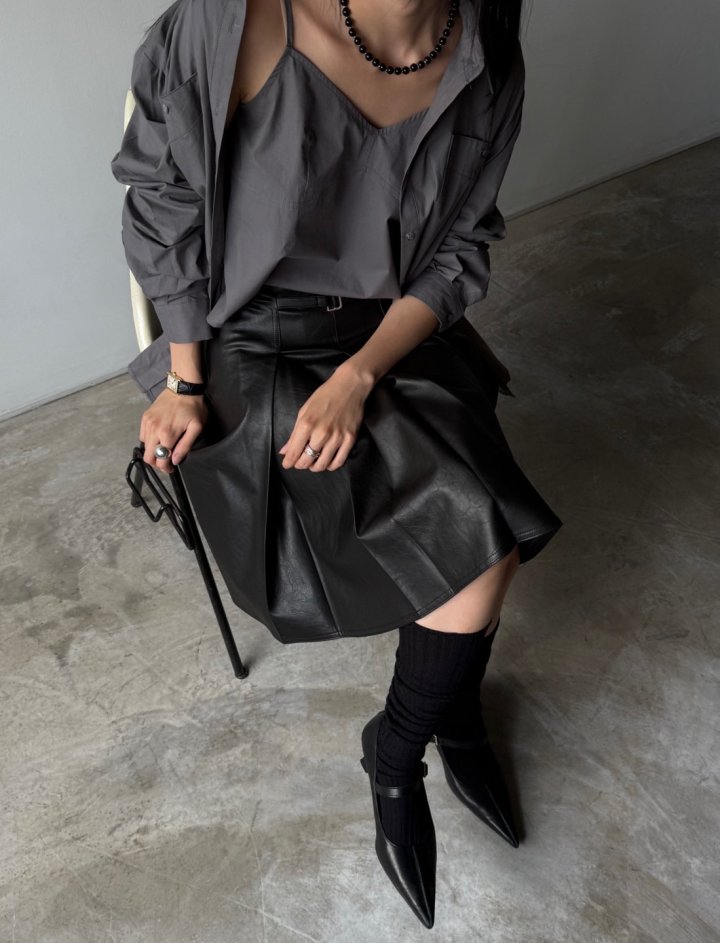 Better - Korean Women Fashion - #vintageinspired - Riel Sleeveless Top Shirt Set - 3