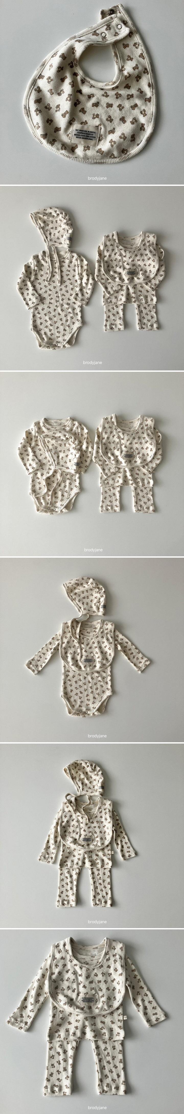 Brody Jane - Korean Baby Fashion - #babylifestyle - Jacquard Bear Bib