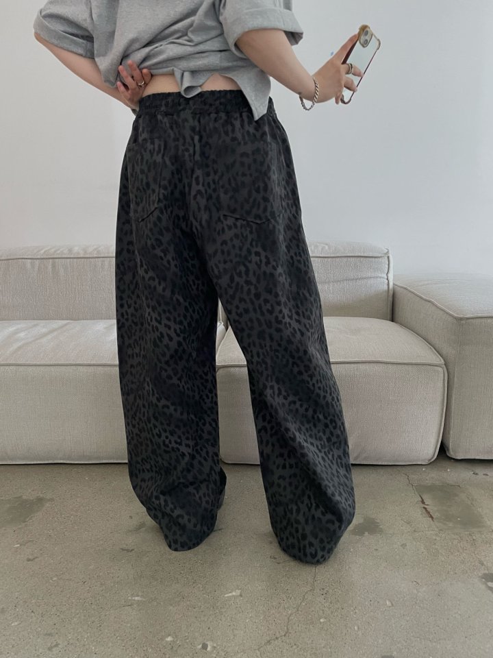 Buckle - Korean Women Fashion - #momslook - Leopard Wide Pants - 11