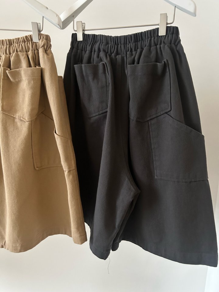 Buckle - Korean Women Fashion - #momslook - Curve Bermuda Pants - 3