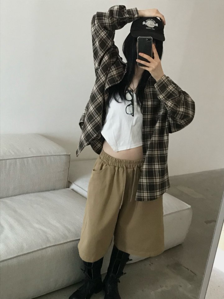 Buckle - Korean Women Fashion - #momslook - Curve Bermuda Pants - 10