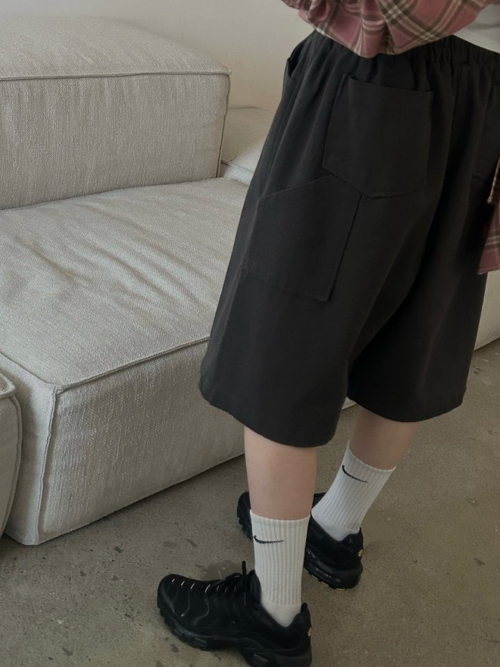 Buckle - Korean Women Fashion - #momslook - Curve Bermuda Pants