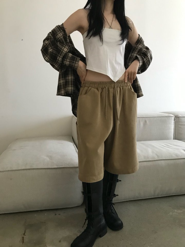 Buckle - Korean Women Fashion - #womensfashion - Curve Bermuda Pants - 3
