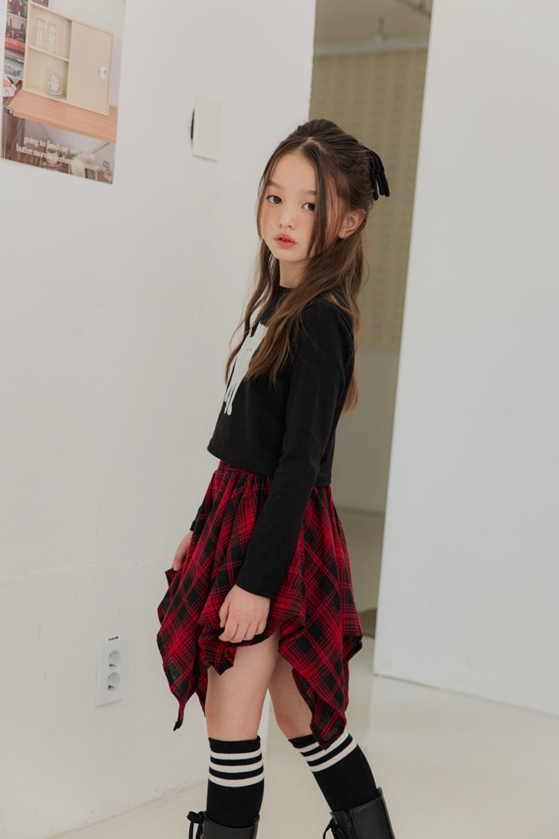 Dore Dore - Korean Children Fashion - #todddlerfashion - Red Ribbon Cat Crop Tee - 12