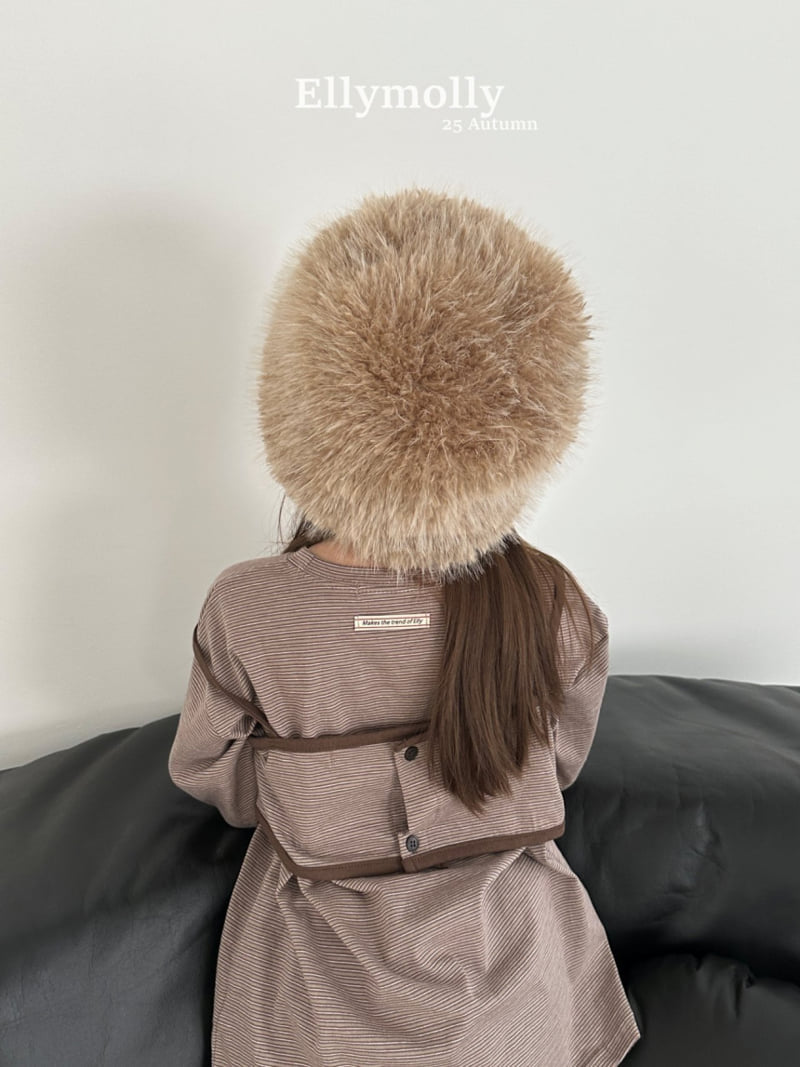 Ellymolly - Korean Children Fashion - #kidsshorts - Pipi Boxy Tee - 7