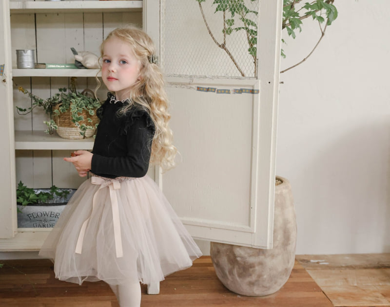Flo - Korean Baby Fashion - #babyclothing - Hug Tee