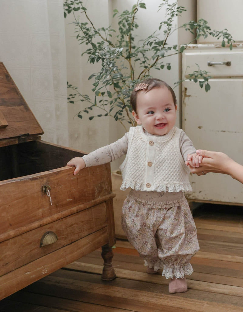 Bebe Autumn Vest by Flo for Baby girl - view 3