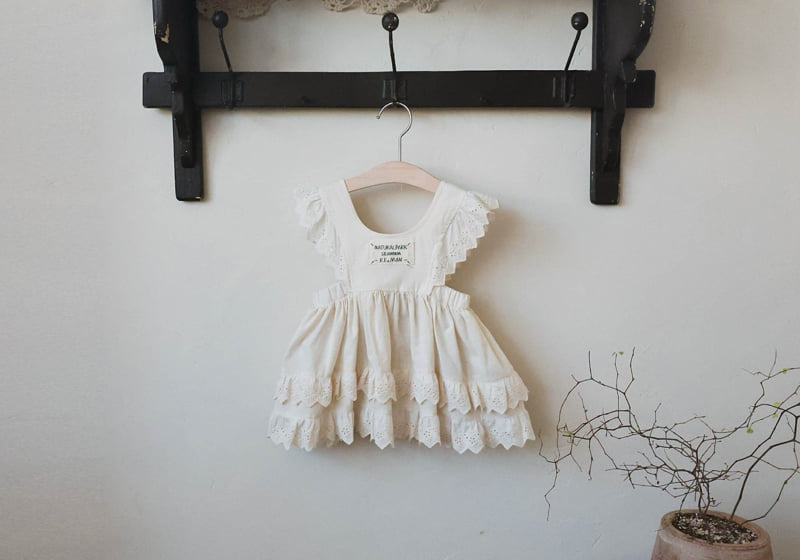 Flo - Korean Baby Fashion - #babyoninstagram - Bebe Ashia Apron - 10