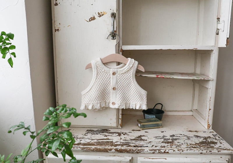 Bebe Autumn Vest by Flo for Baby girl - view 9