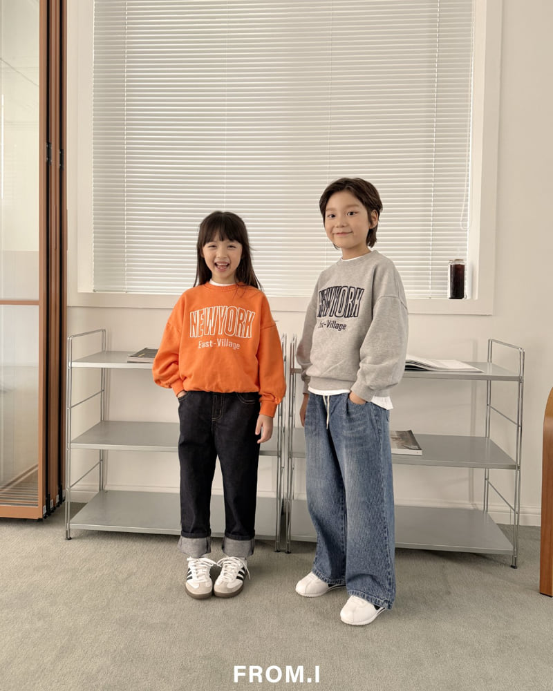 From I - Korean Children Fashion - #littlefashionista - New York Embossed Sweatshirt - 9