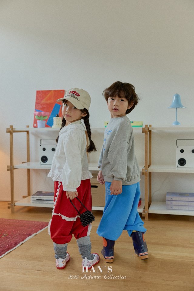 Han's - Korean Women Fashion - #momslook - Atom Sweatshirt (Adult) - 11