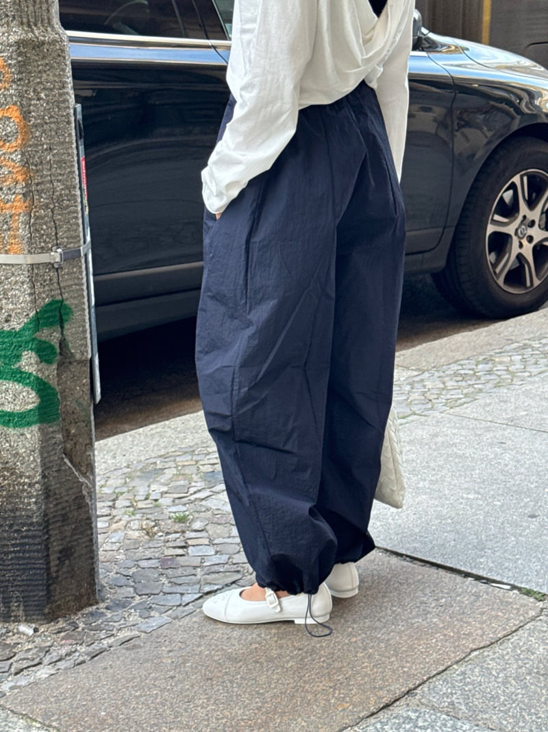 Heil - Korean Women Fashion - #momslook - Max Anorak Pants - 3