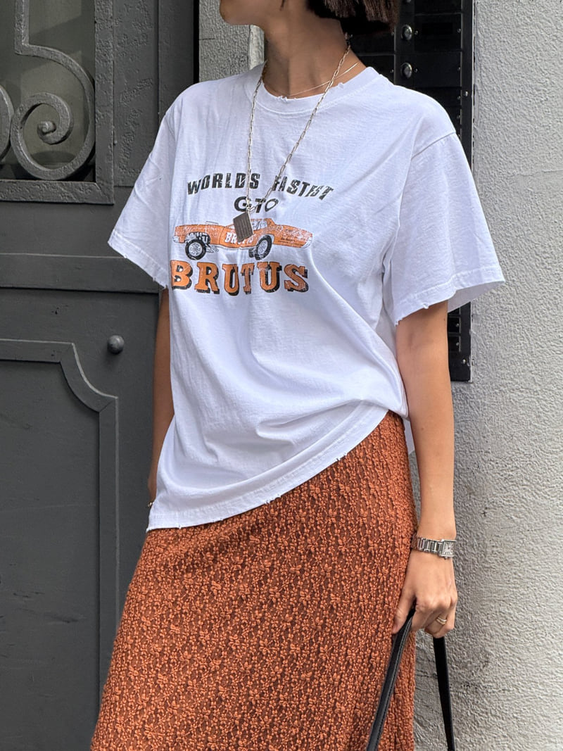 Heil - Korean Women Fashion - #momslook - Old Car Vintage Tee - 2